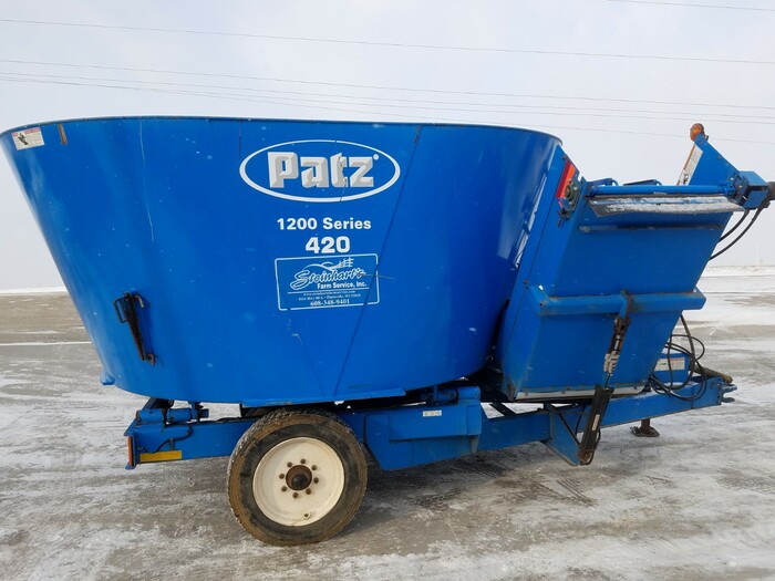 USED PATZ 420 VERTICAL TMR MIXER Inventory Steinhart's Farm Service, Inc.