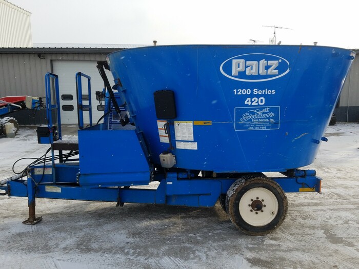 USED PATZ 420 VERTICAL TMR MIXER Inventory Steinhart's Farm Service