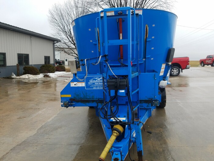 USED PATZ 500 VERTICAL TMR MIXER Inventory Steinhart's Farm Service