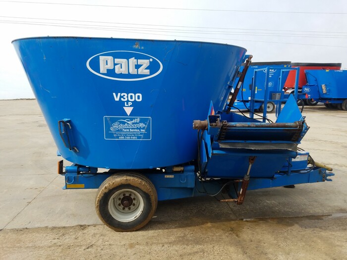 Used Patz Vertical Tmr Mixer Inventory Steinhart S Farm Service