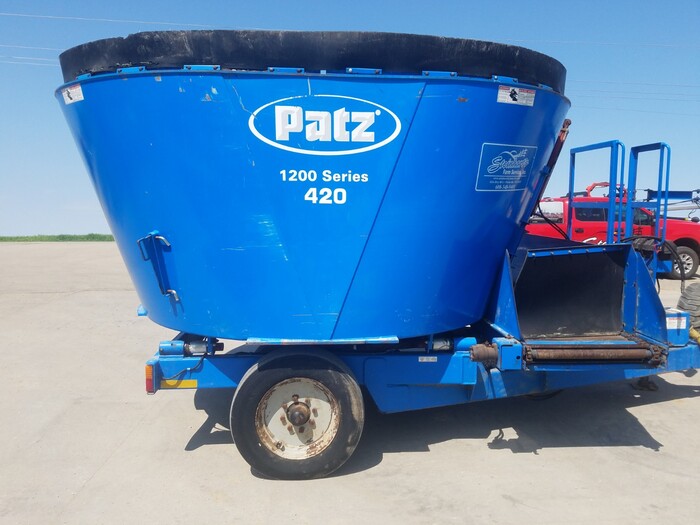 USED PATZ 420 VERTICAL TMR MIXER Inventory Steinhart's Farm Service