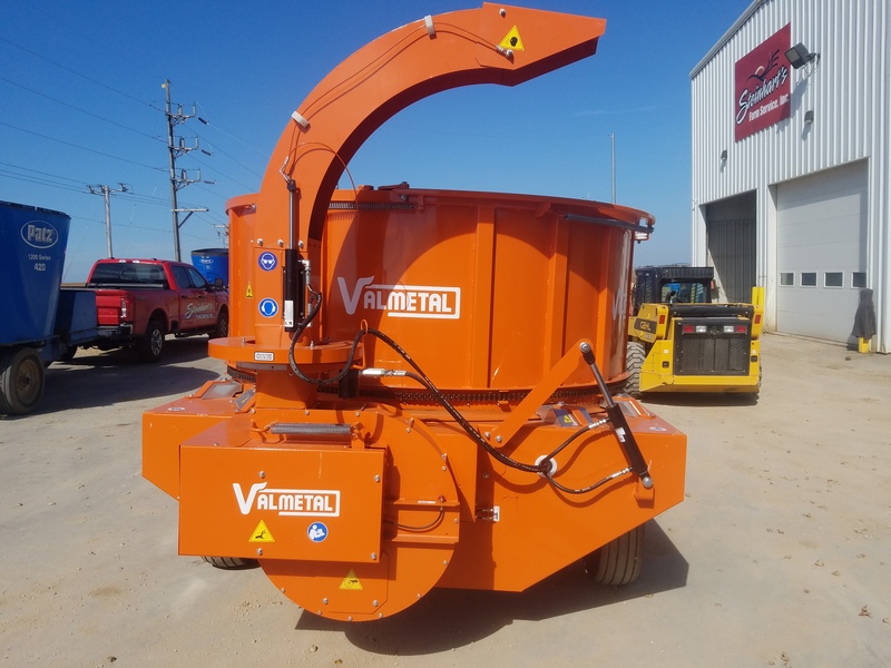 NEW VALMETAL 5600 AGRI CHOPPER BALE PROCESSOR Inventory Steinhart's