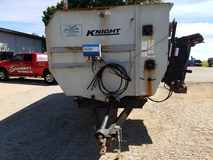 USED KNIGHT 3060 HORIZONTAL TMR MIXER Inventory Steinhart's Farm