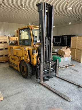 Forklift_1.jpg